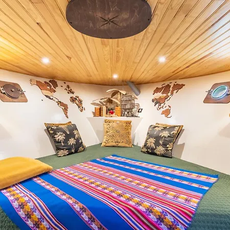 Úszó hotel Bateau Le Nubian Narbonne